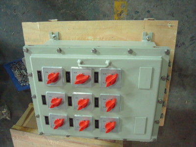 【特價銷售照明配電箱、配電柜、無功補償柜】價格,廠家,圖片,無功補償裝置,瑞安市恒安電氣-